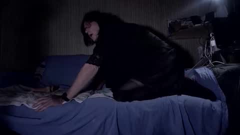 ionnatrav online show from 12/21/25, 04:03