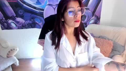 Snapshot of irene_casas chatting on 10/19/25, 01:39 Irene Casas online show from 10/19/25, 01:39