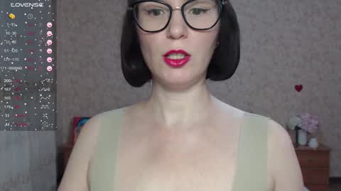 Snapshot of irenlarasani chatting on 09/23/25, 06:05 IrenLarasani online show from 09/23/25, 06:05
