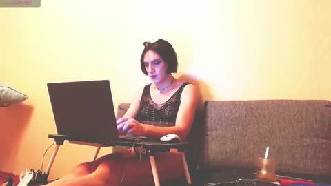 IrenmodelTrans online show from 11/27/25, 05:37