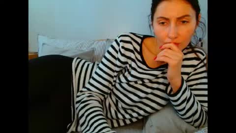 irina online show from 04/15/26, 08:54