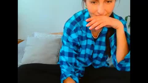 Snapshot of irina9793 chatting on 05/06/26, 08:30 irina online show from 05/06/26, 08:30