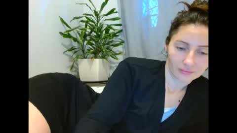 Snapshot of irina9793 chatting on 05/29/26, 05:33 irina online show from 05/29/26, 05:33