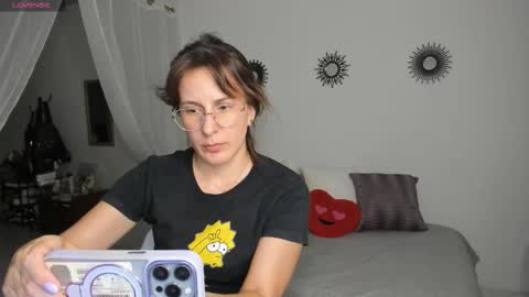 Snapshot of irina_05 chatting on 10/31/25, 12:33 IRINA online show from 10/31/25, 12:33