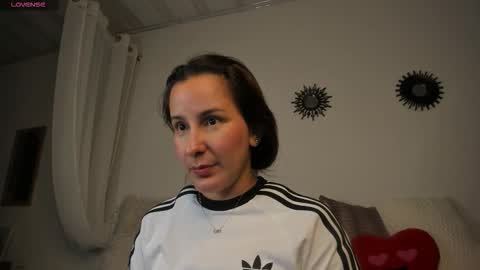 Snapshot of irina_05 chatting on 12/02/25, 10:38 IRINA online show from 12/02/25, 10:38