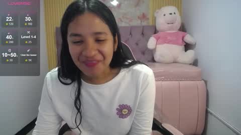 Snapshot of irina_evans_s1 chatting on 09/18/25, 04:42 Irina online show from 09/18/25, 04:42