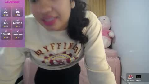 Snapshot of irina_evans_s1 chatting on 09/22/25, 03:47 Irina online show from 09/22/25, 03:47