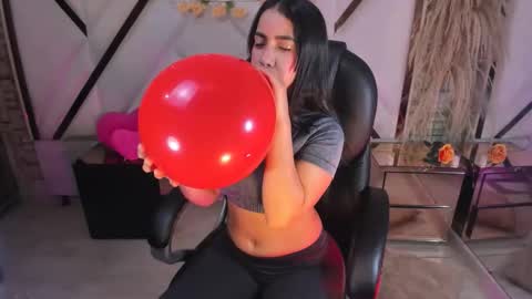 irina_rousee online show from 05/13/26, 12:57