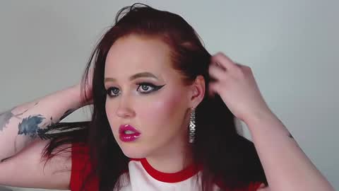 Snapshot of irinaart chatting on 12/29/24, 05:31 Irina online show from 12/29/24, 05:31