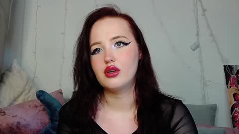 Snapshot of irinaart chatting on 01/12/25, 03:49 Irina online show from 01/12/25, 03:49