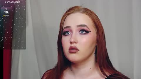 Snapshot of irinaart chatting on 12/18/25, 12:17 Irina online show from 12/18/25, 12:17