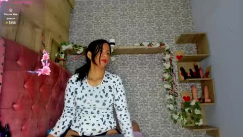 Snapshot of iris_charlotte chatting on 02/16/25, 11:59 Hot Charlotte online show from 02/16/25, 11:59