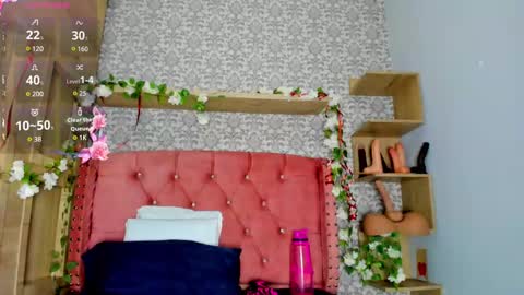 Snapshot of iris_charlotte chatting on 02/20/25, 12:15 Hot Charlotte online show from 02/20/25, 12:15