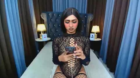 Iris online show from 04/17/26, 05:49