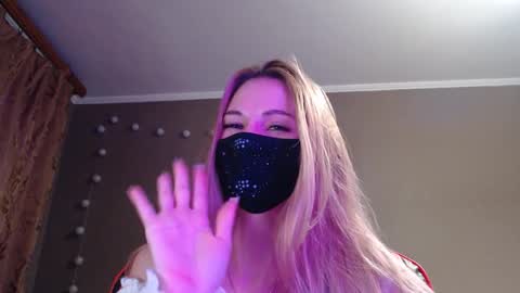 Snapshot of iris_lave chatting on 10/21/25, 03:24 Lily online show from 10/21/25, 03:24