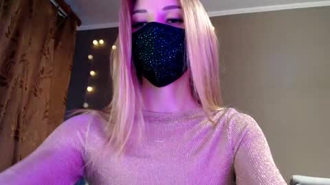 Snapshot of iris_lave chatting on 05/15/26, 05:31 Lily online show from 05/15/26, 05:31