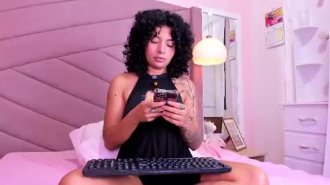 Snapshot of iris_licht chatting on 06/26/26, 04:11 Iris Licht online show from 06/26/26, 04:11