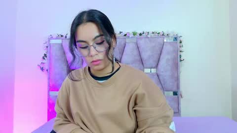 Iris online show from 04/15/26, 08:09