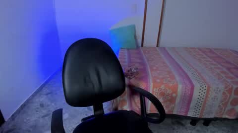 Iris online show from 09/23/25, 02:09