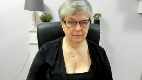 I R I S online show from 04/09/26, 06:13