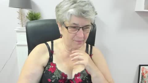 I R I S online show from 07/06/26, 06:10