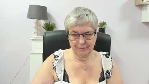 I R I S online show from 07/14/26, 10:32