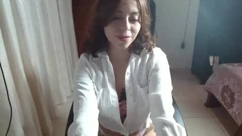 irisarellano_ online show from 05/09/26, 02:55
