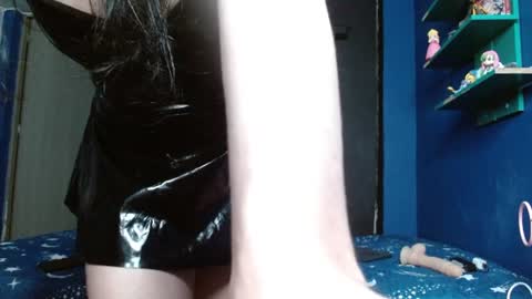 Snapshot of irisbell_ chatting on 06/21/26, 02:47 Camilla online show from 06/21/26, 02:47
