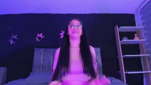 Iris Fyre  online show from 04/24/26, 12:29