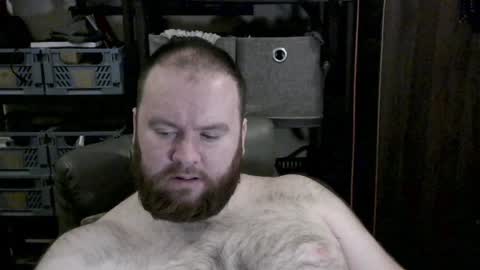 Snapshot of irishdaddy24 chatting on 12/23/24, 08:57 twitter theirishman205 online show from 12/23/24, 08:57