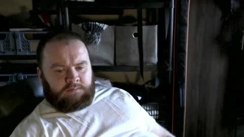 Snapshot of irishdaddy24 chatting on 01/03/25, 01:58 twitter theirishman205 online show from 01/03/25, 01:58