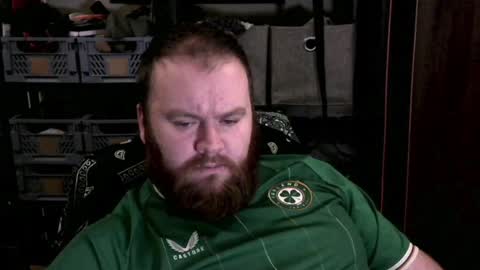 Snapshot of irishdaddy24 chatting on 01/24/25, 06:25 twitter theirishman205 online show from 01/24/25, 06:25