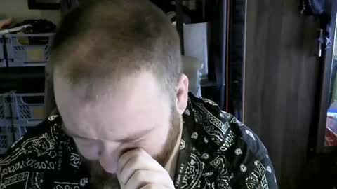 Snapshot of irishdaddy24 chatting on 02/17/25, 12:16 twitter theirishman205 online show from 02/17/25, 12:16