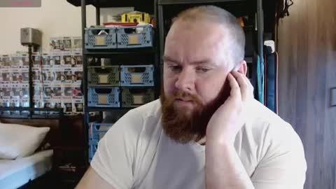 Snapshot of irishdaddy24 chatting on 09/27/25, 11:37 twitter theirishman205 online show from 09/27/25, 11:37