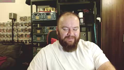 Snapshot of irishdaddy24 chatting on 10/01/25, 05:30 twitter theirishman205 online show from 10/01/25, 05:30