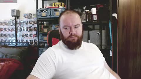 Snapshot of irishdaddy24 chatting on 10/04/25, 10:46 twitter theirishman205 online show from 10/04/25, 10:46