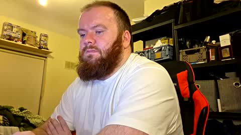 Snapshot of irishdaddy24 chatting on 10/17/25, 05:59 twitter theirishman205 online show from 10/17/25, 05:59