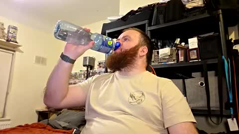 Snapshot of irishdaddy24 chatting on 10/20/25, 06:30 twitter theirishman205 online show from 10/20/25, 06:30