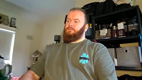 Snapshot of irishdaddy24 chatting on 10/26/25, 11:16 twitter theirishman205 online show from 10/26/25, 11:16