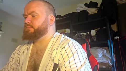 Snapshot of irishdaddy24 chatting on 11/09/25, 09:51 twitter theirishman205 online show from 11/09/25, 09:51