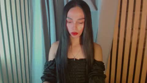 IRISH AND TRIXIE online show from 03/18/26, 02:37