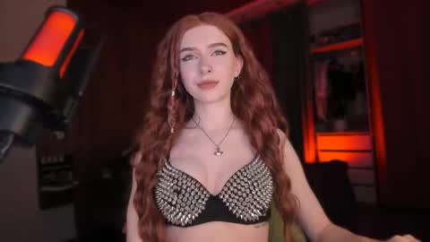 Snapshot of irisice chatting on 10/28/25, 04:20 Miss Iris Fansly Miss Iris new inst. online show from 10/28/25, 04:20