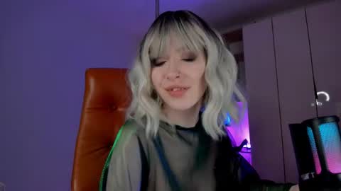 Snapshot of irisice chatting on 06/10/26, 08:08 Miss Iris Fansly Miss Iris new inst. online show from 06/10/26, 08:08