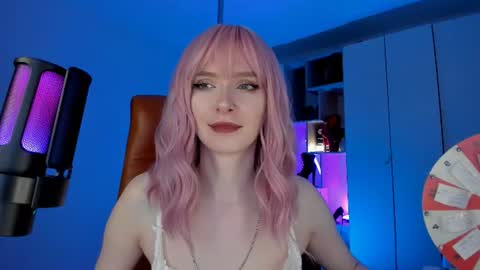 Snapshot of irisice chatting on 07/13/26, 04:32 Miss Iris Fansly Miss Iris new inst. online show from 07/13/26, 04:32