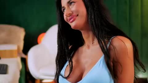 Snapshot of irisnightshade chatting on 06/14/26, 04:58 Maria online show from 06/14/26, 04:58