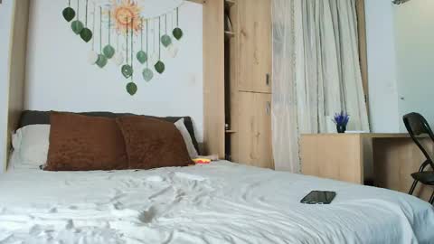 Snapshot of irisrossee_ chatting on 05/28/26, 03:15 Iris Rosse online show from 05/28/26, 03:15