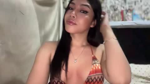 Snapshot of iriss_fox chatting on 11/14/25, 11:24 iriss_fox online show from 11/14/25, 11:24