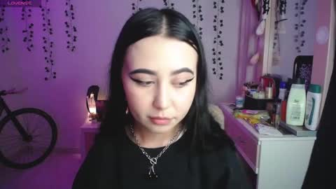 Iris  online show from 02/11/26, 06:07