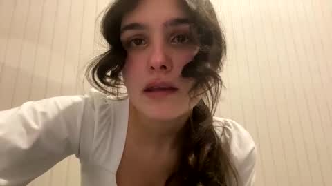 irisss31 online show from 02/24/25, 06:47