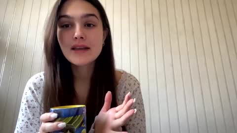 irisss31 online show from 03/05/25, 08:00